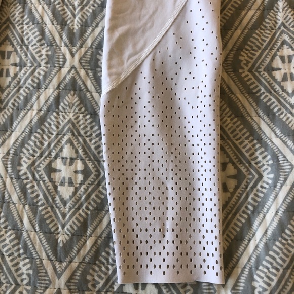 Lululemon Anew Legging - Picture 6 of 8